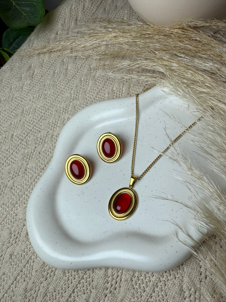 Crimson Charm EARRINGS